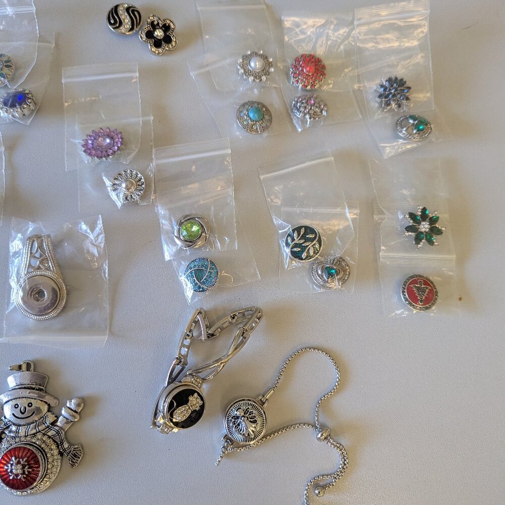 Snap in Jewelry and Dots lot